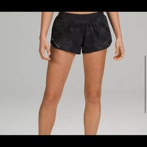 Hotty Hot Low-Rise Lined Short 2.5”